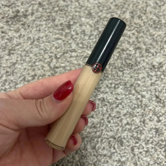 Giorgio Armani Other - Armani Power fabric concealer